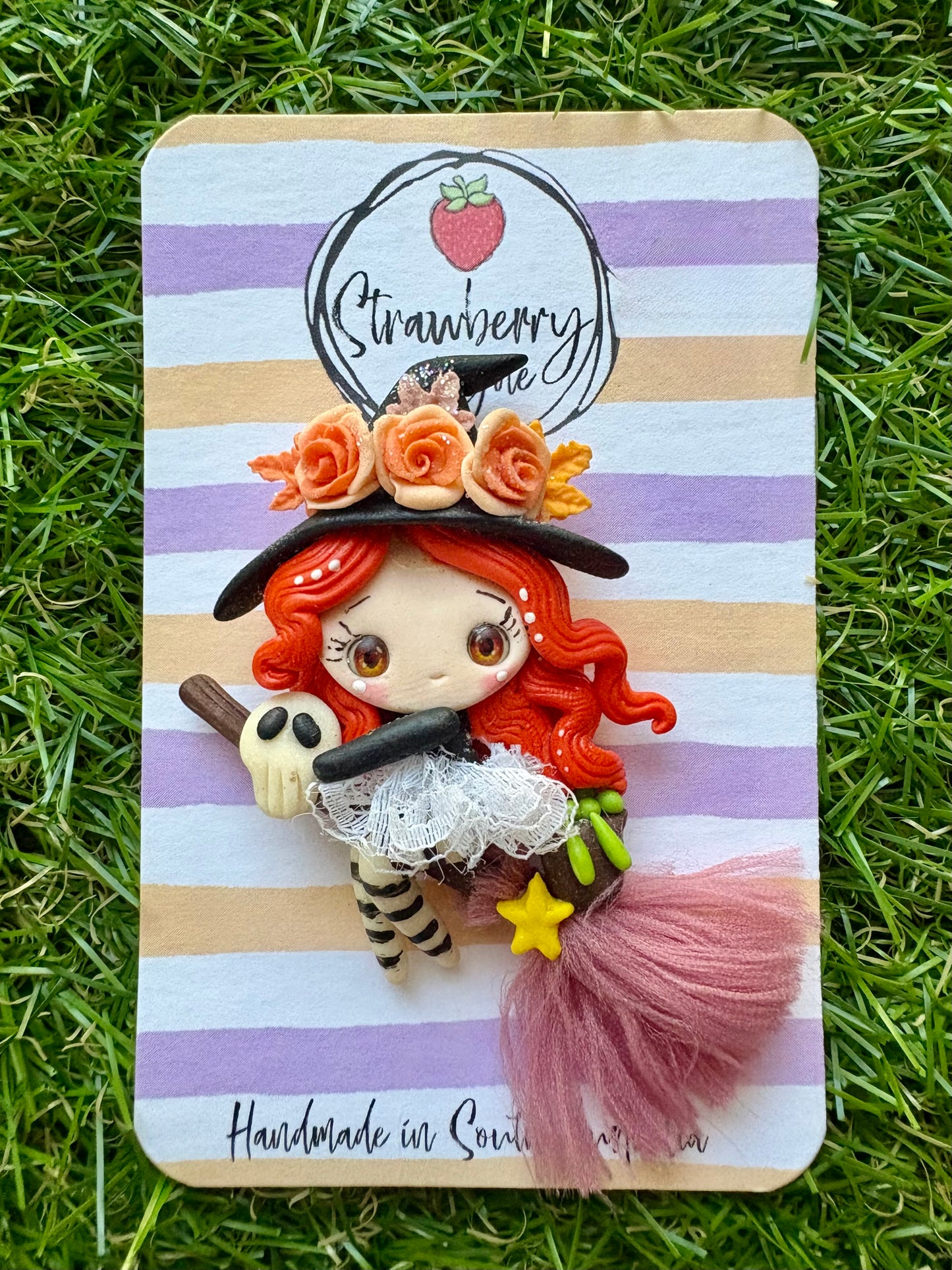 CHARACTER CUTIES - Brooch