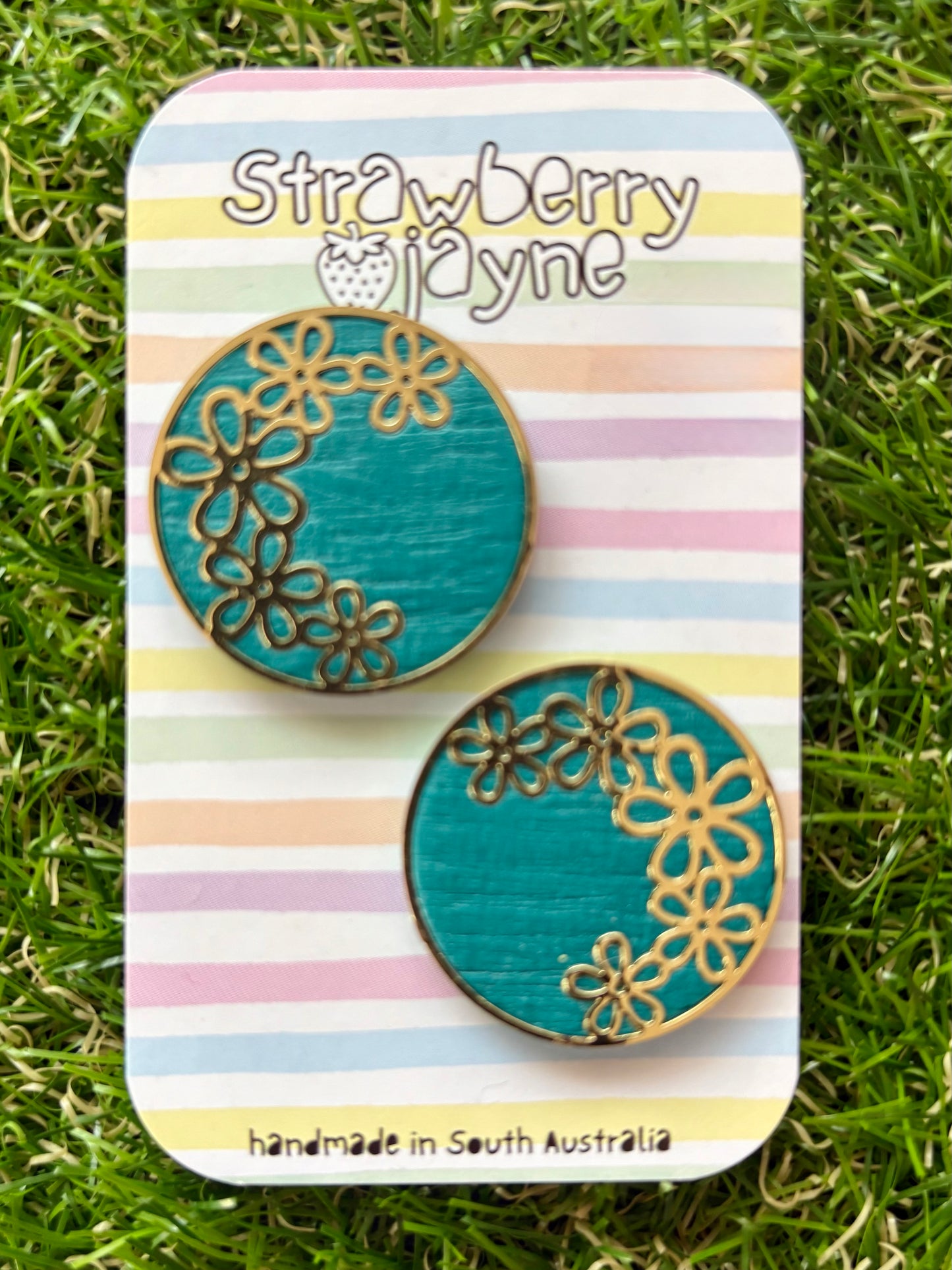 CHARMED PLAIN JAYNES - Maxi Stud (Colour Variations)