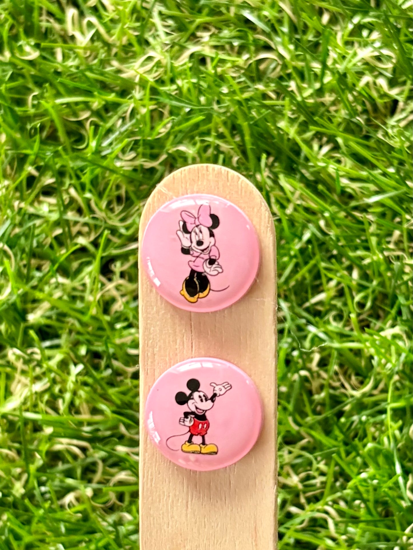 CLUBHOUSE FRIENDS - Stud Stix