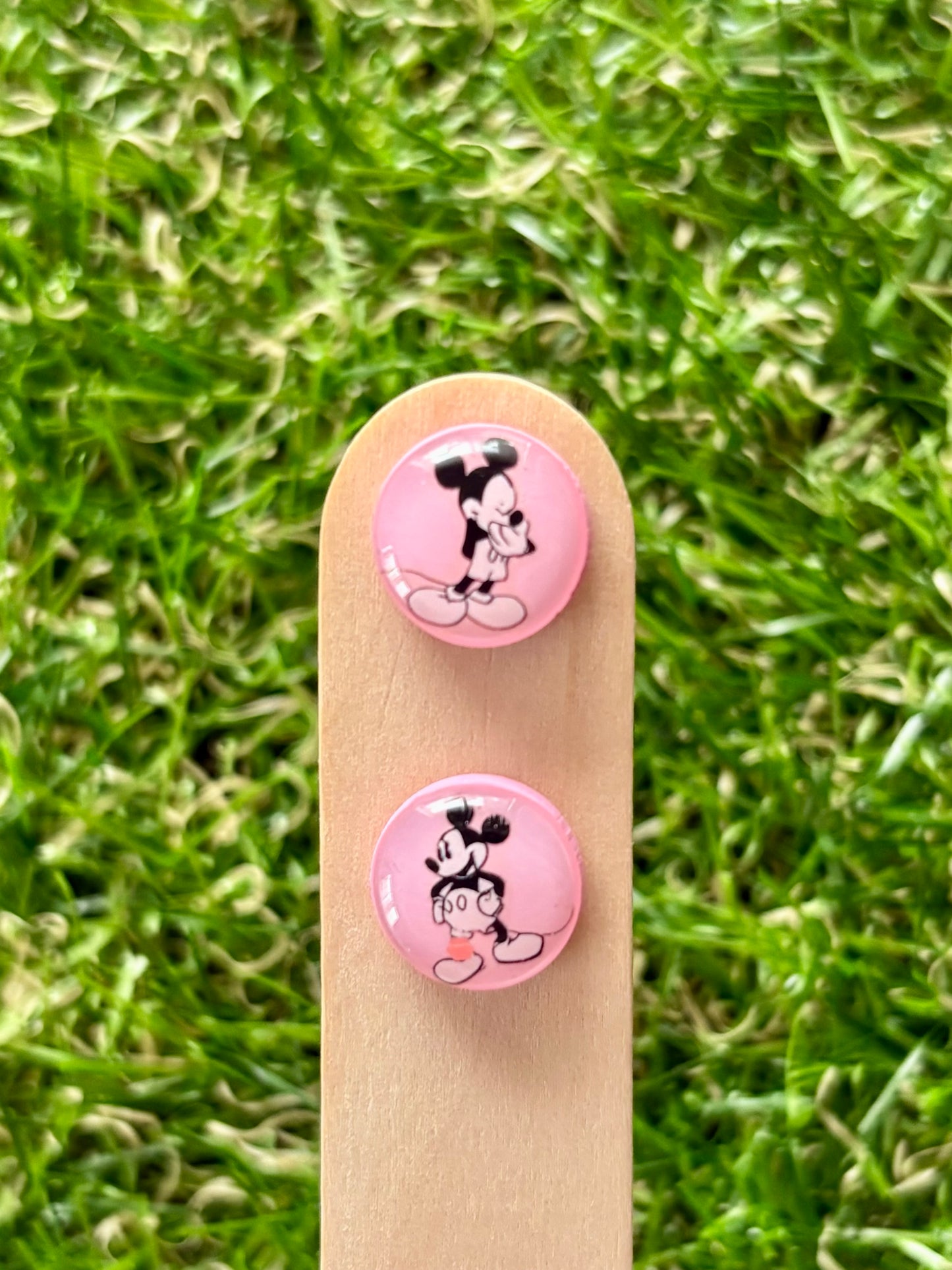 CLUBHOUSE FRIENDS - Stud Stix