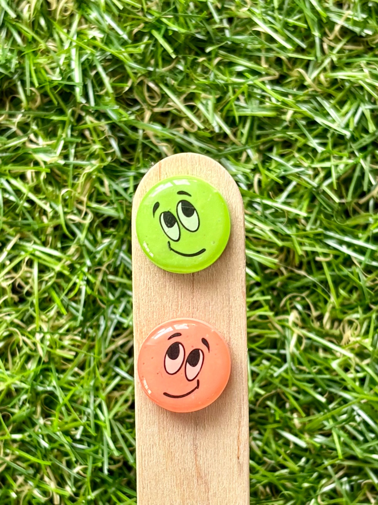 NOVELTY CUTIES- Stud Stix