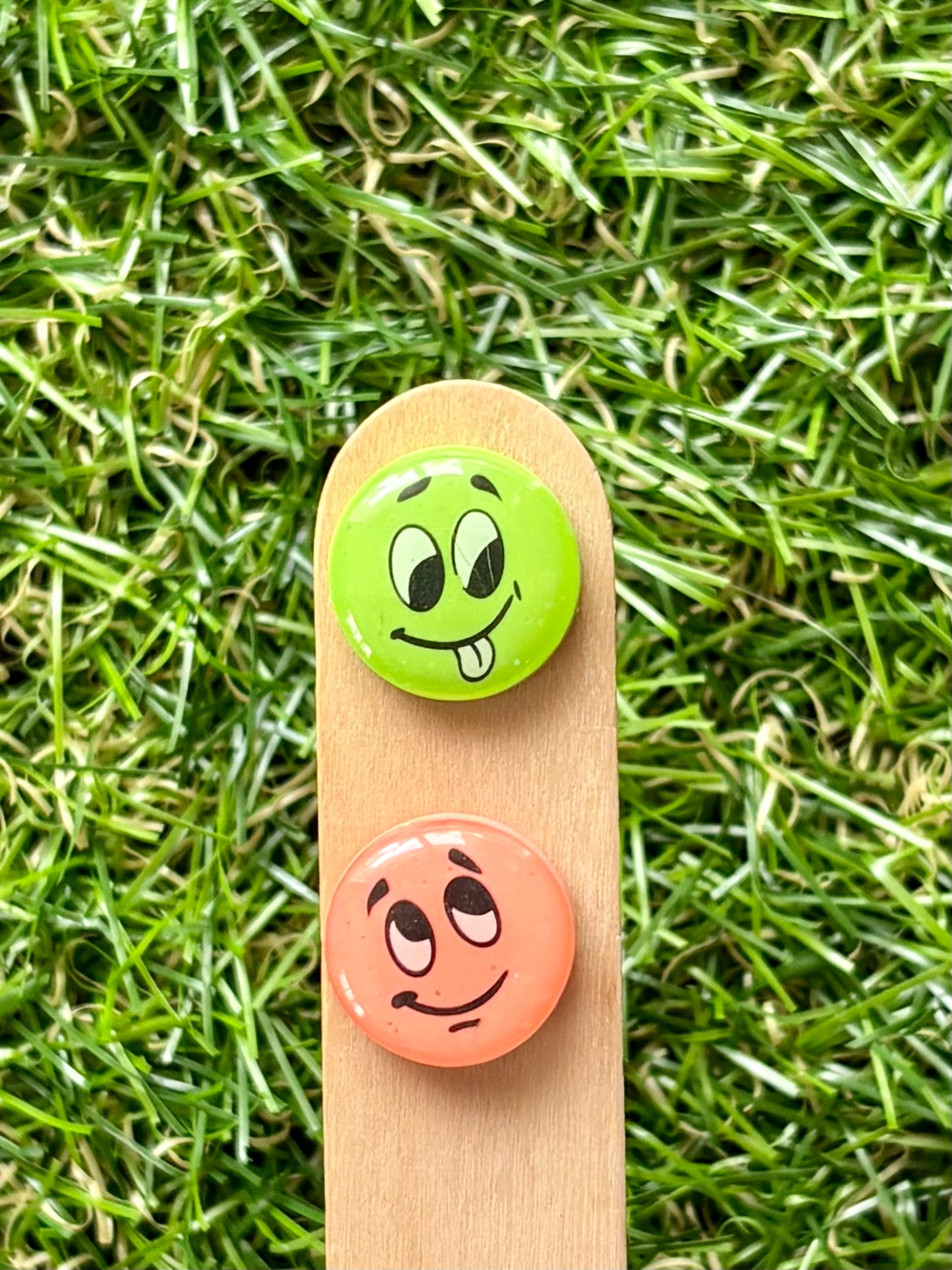 NOVELTY CUTIES- Stud Stix