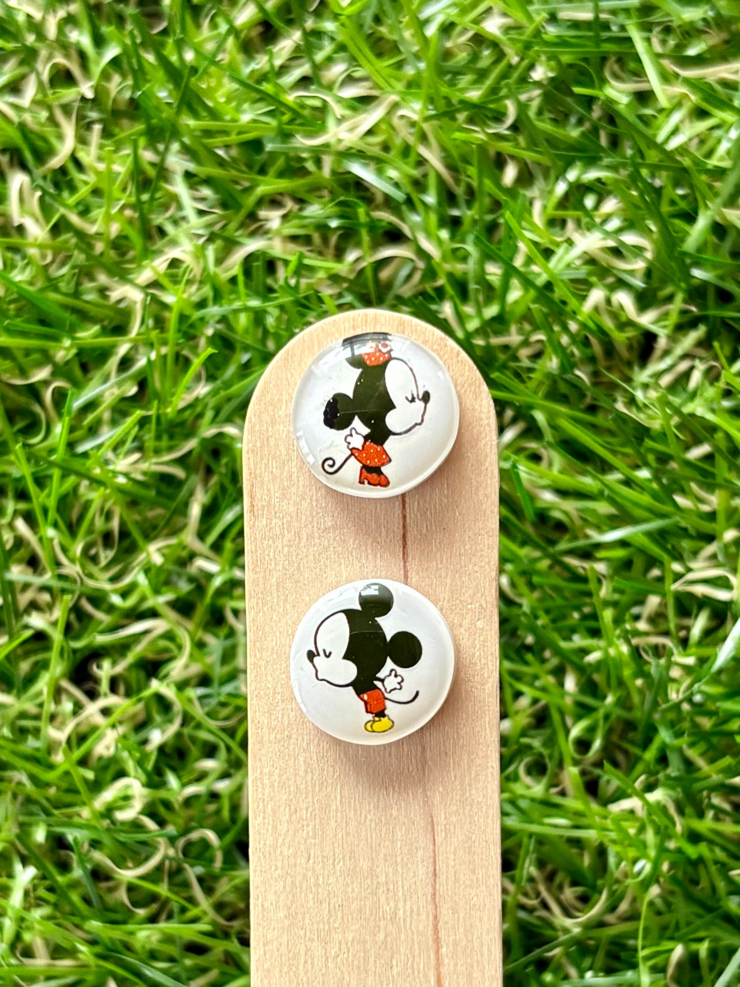 CLUBHOUSE FRIENDS - Stud Stix