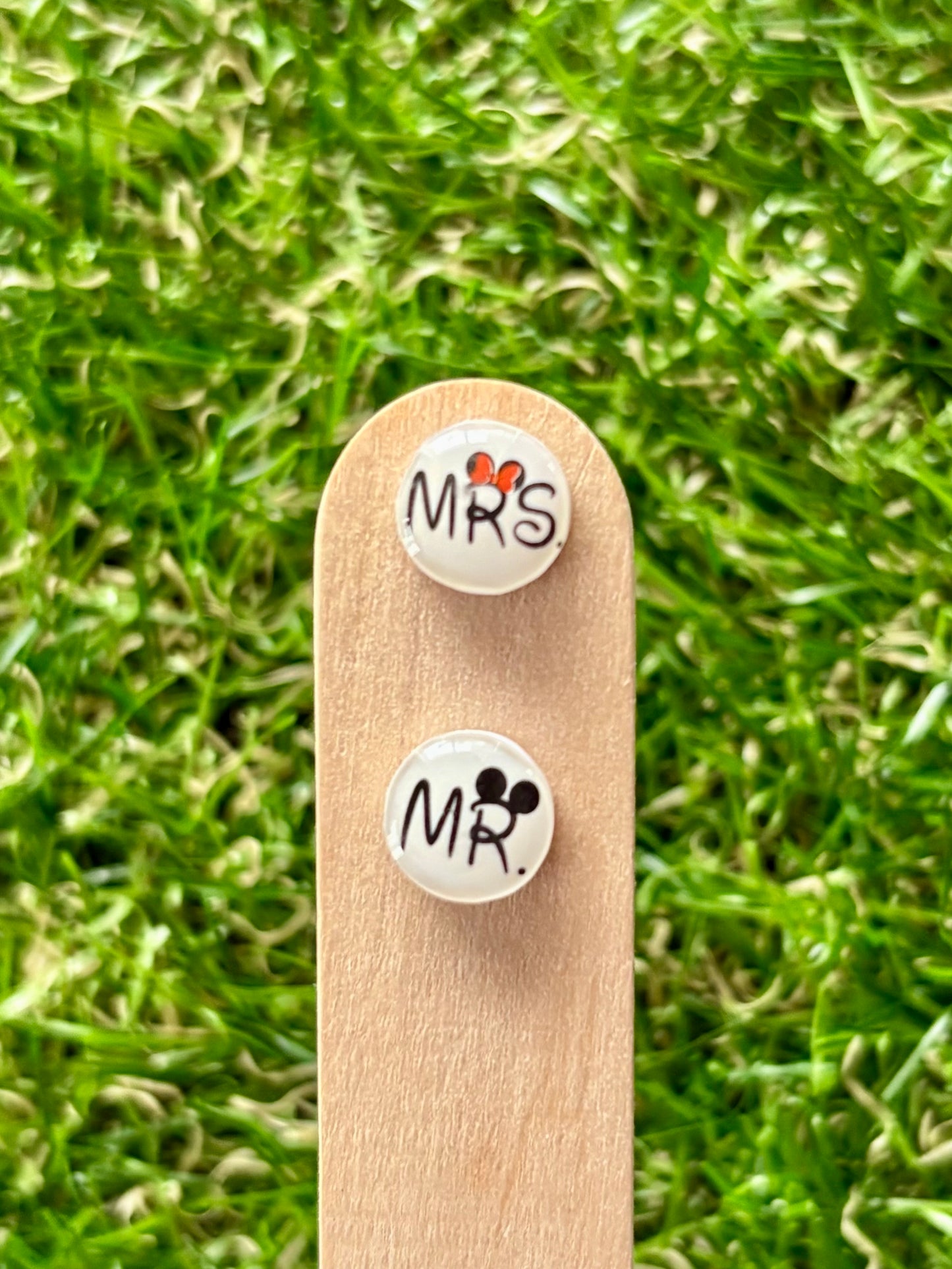 CLUBHOUSE FRIENDS - Stud Stix