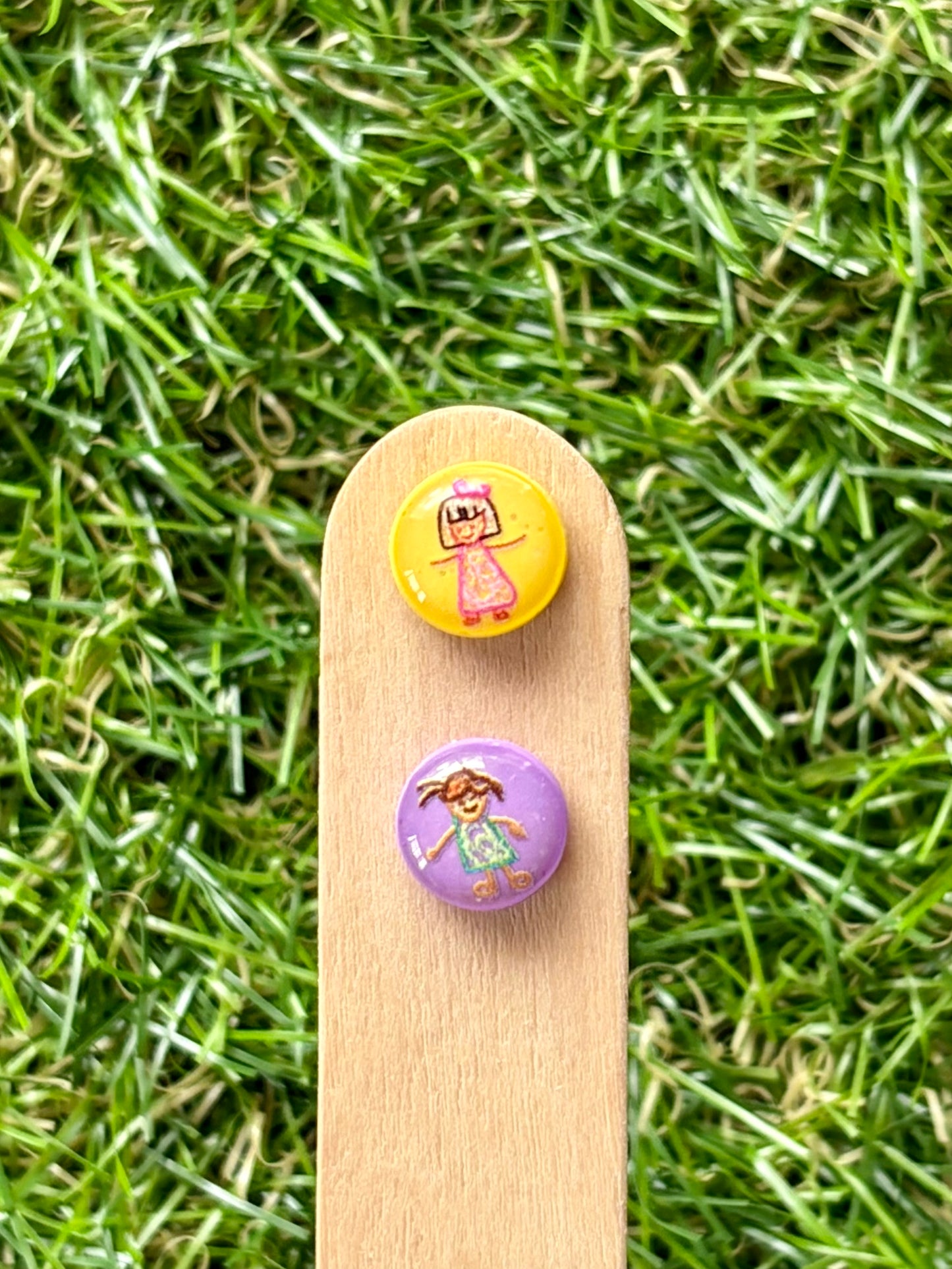 NOVELTY CUTIES- Stud Stix
