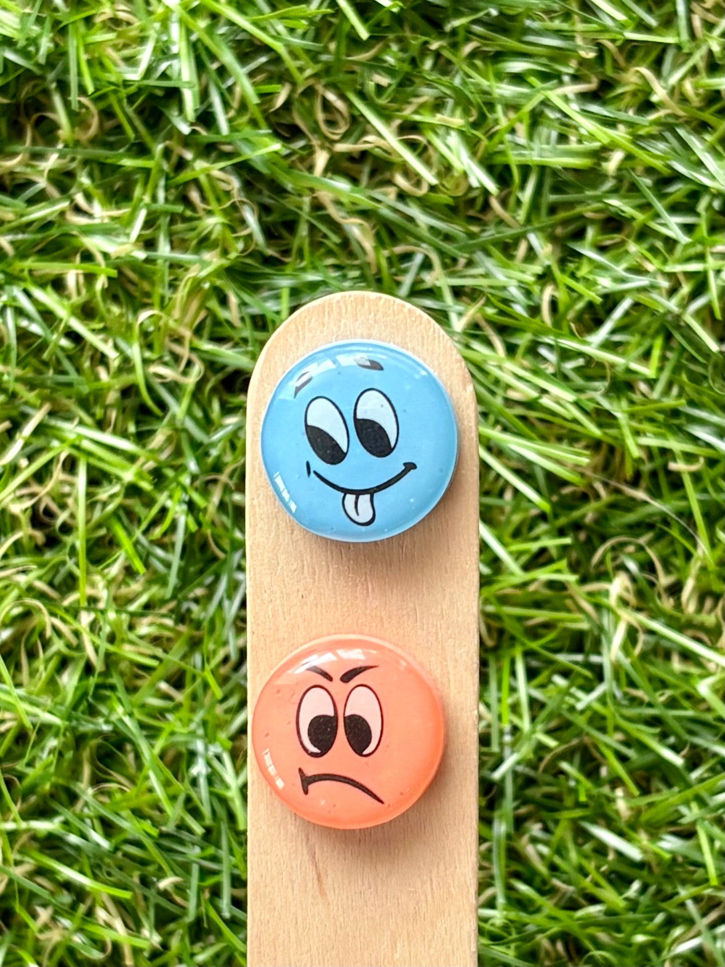 NOVELTY CUTIES- Stud Stix