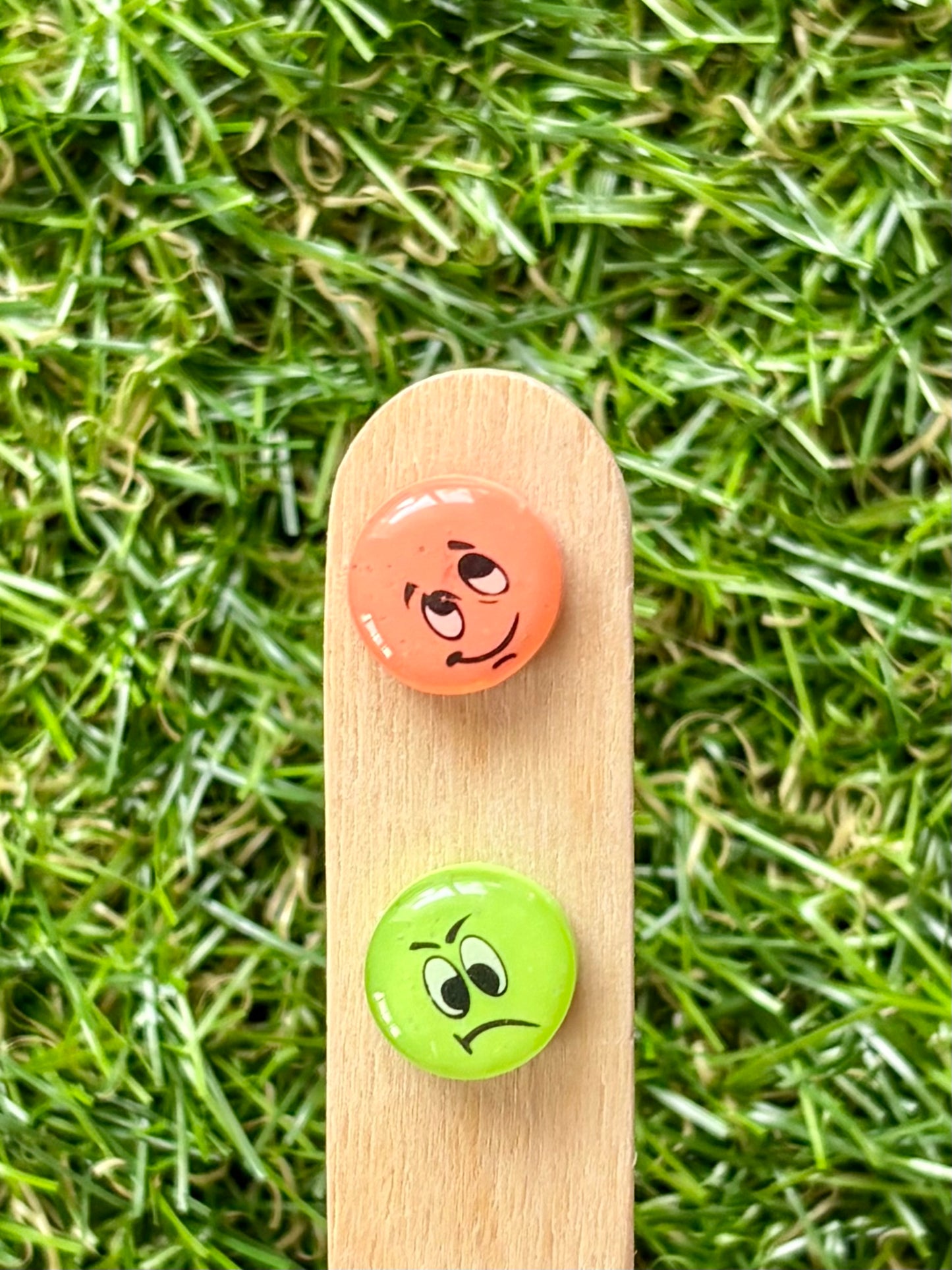 NOVELTY CUTIES- Stud Stix