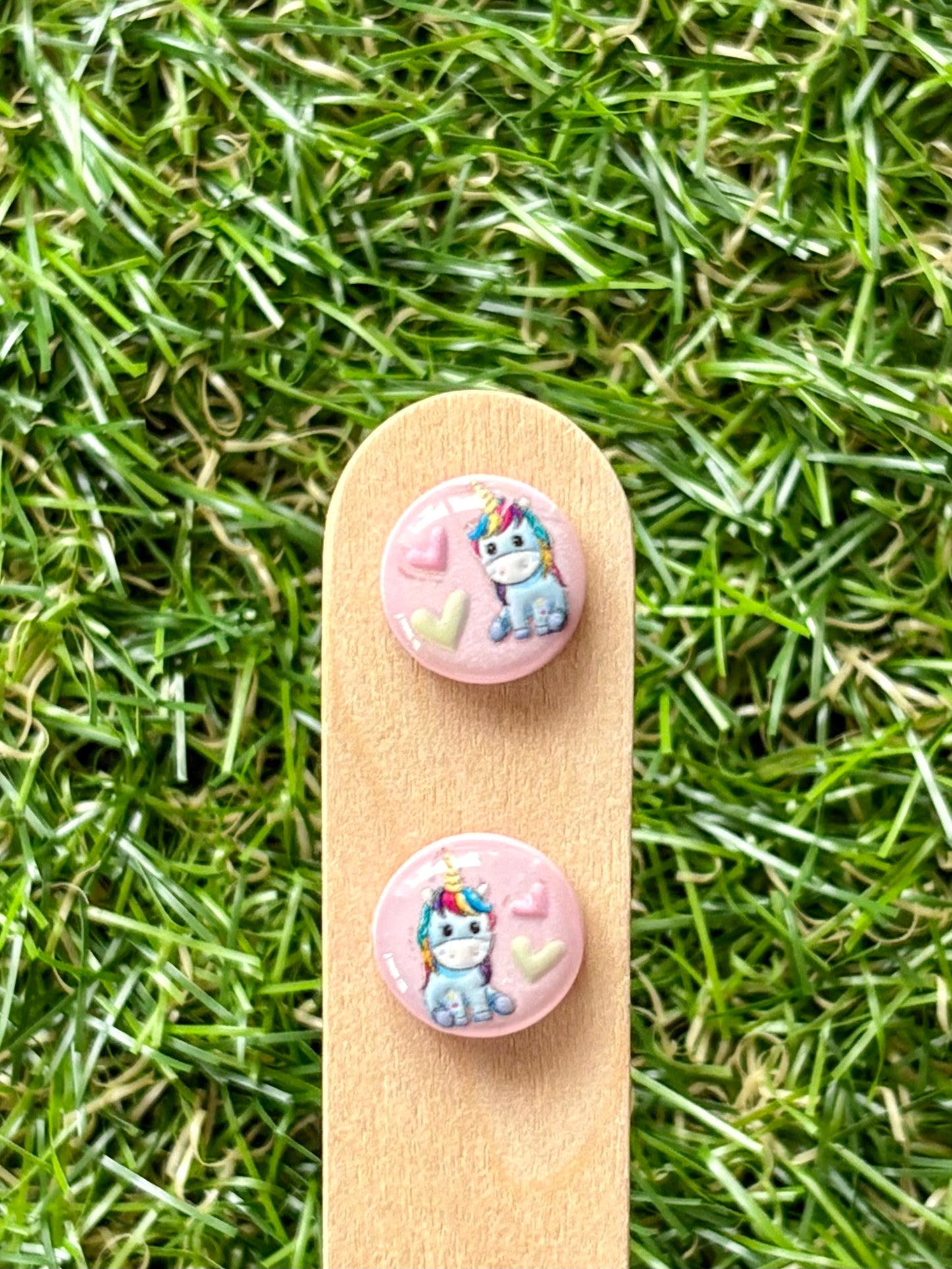 NOVELTY CUTIES- Stud Stix