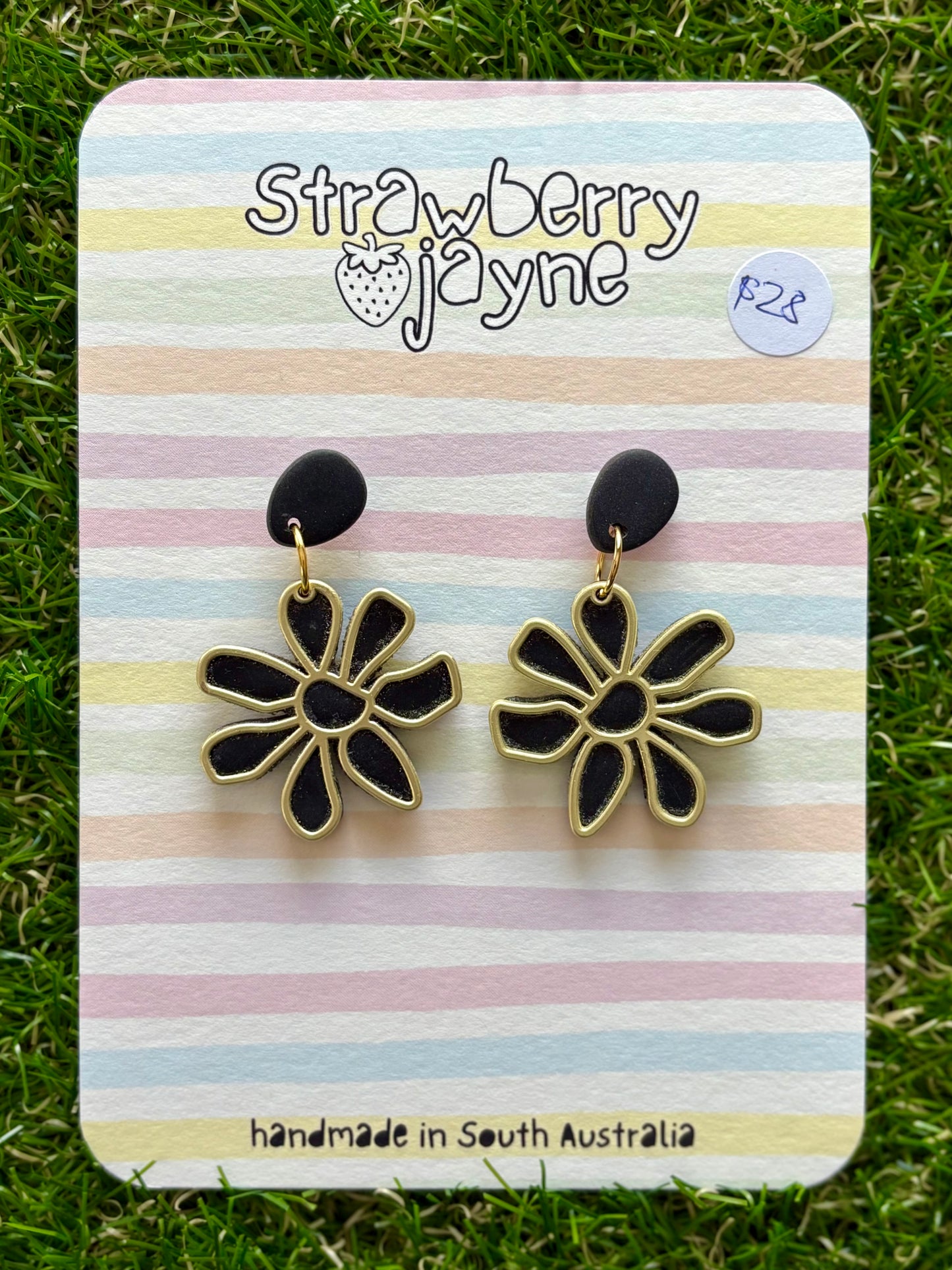 CHARMED DAISIES - Maxi Dangle (Colour Variations)