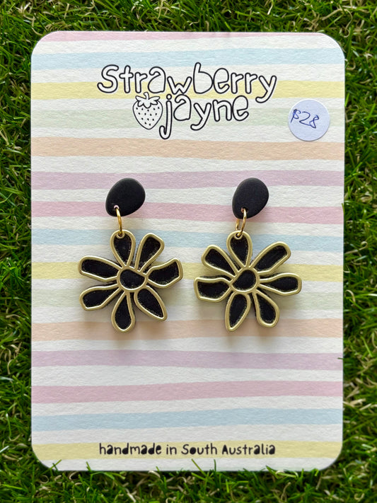 CHARMED DAISIES - Maxi Dangle (Colour Variations)