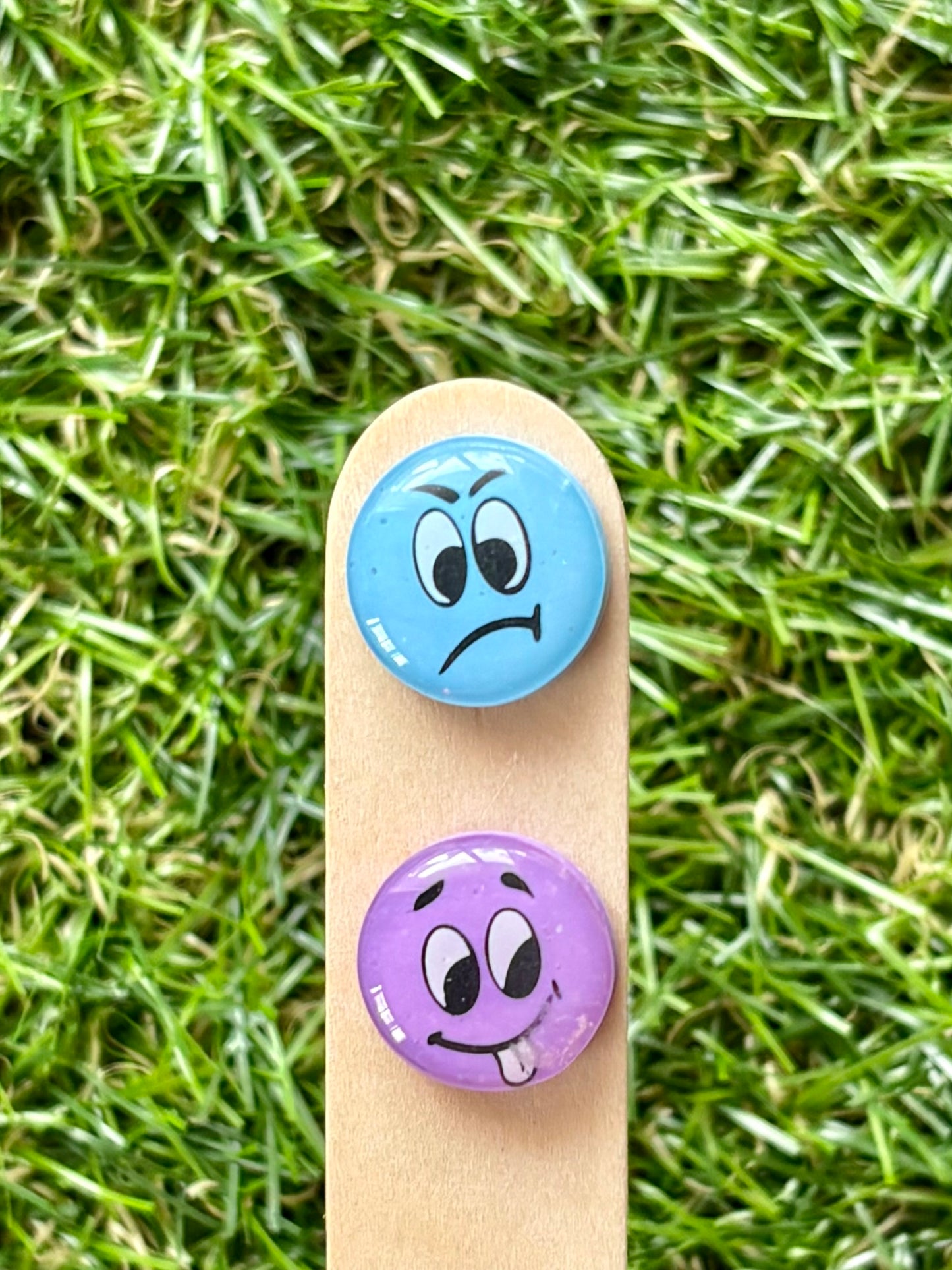 NOVELTY CUTIES- Stud Stix