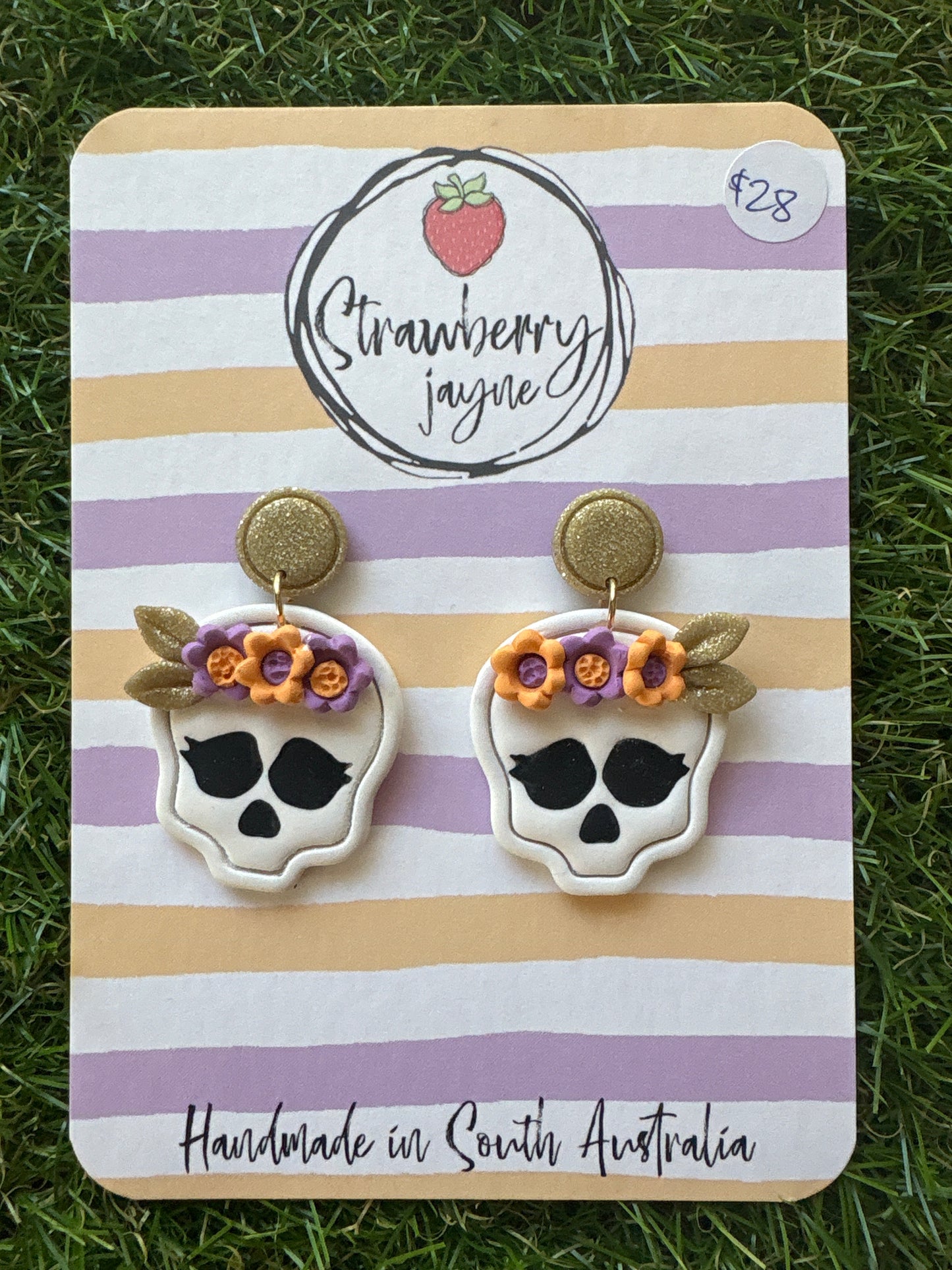 A LIL' HOCUS POCUS - Maxi Dangle