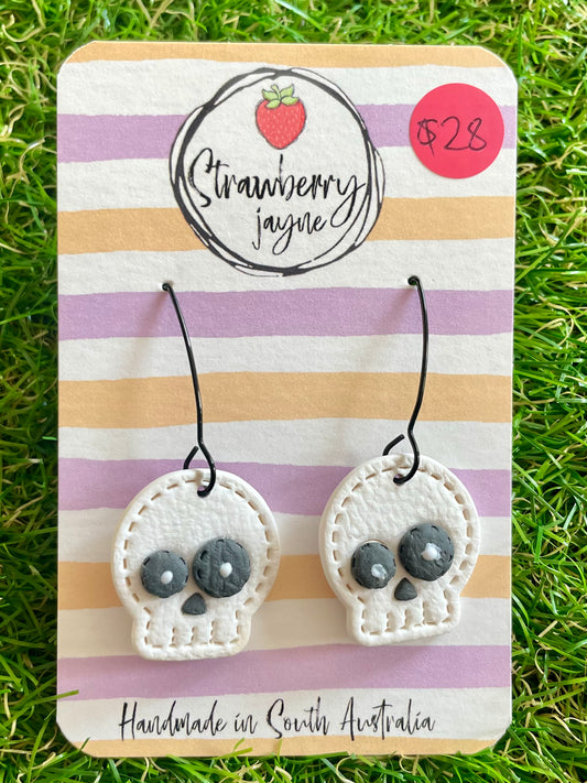 A LIL' HOCUS POCUS - Mega Dangle