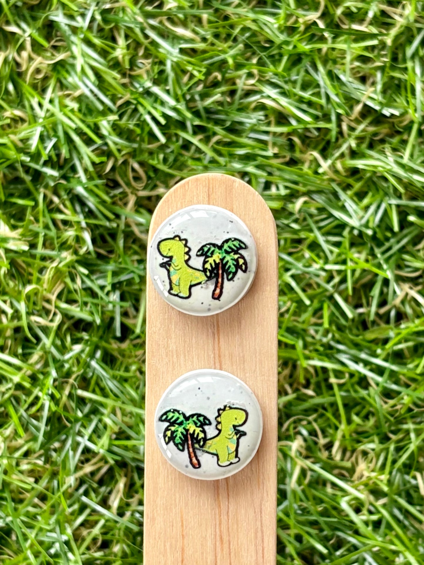 NOVELTY CUTIES- Stud Stix