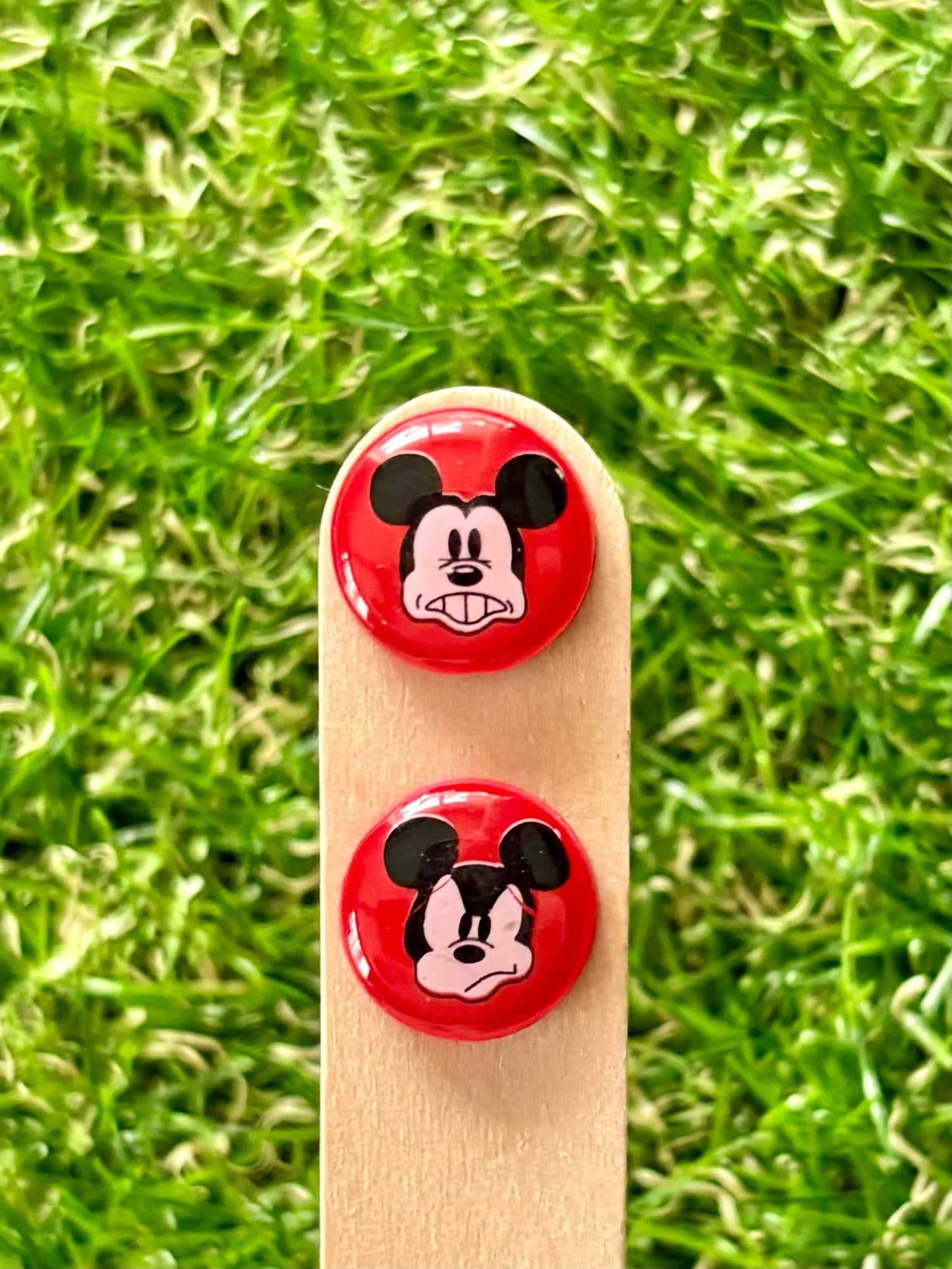 CLUBHOUSE FRIENDS - Stud Stix