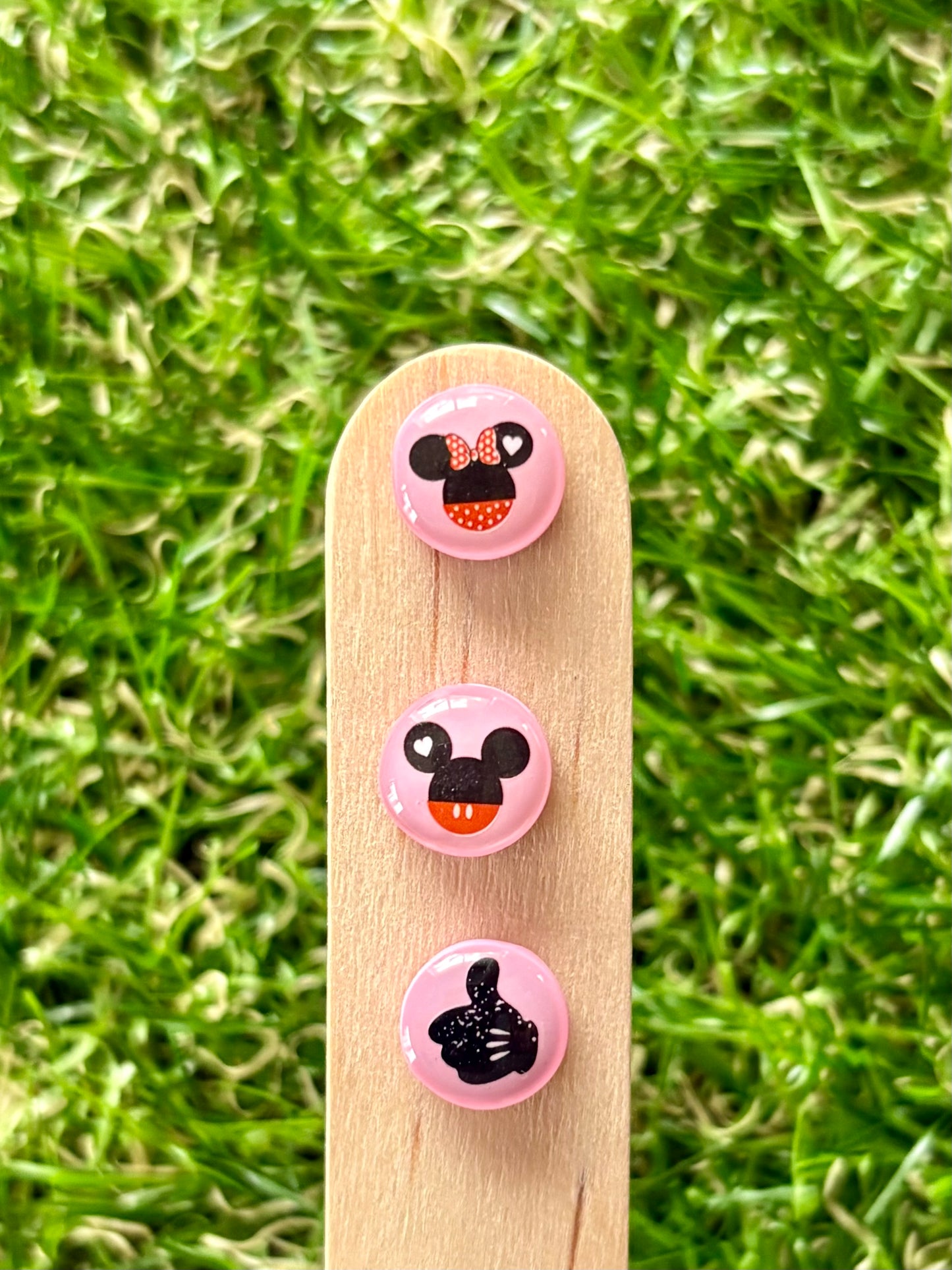 CLUBHOUSE FRIENDS - Stud Stix