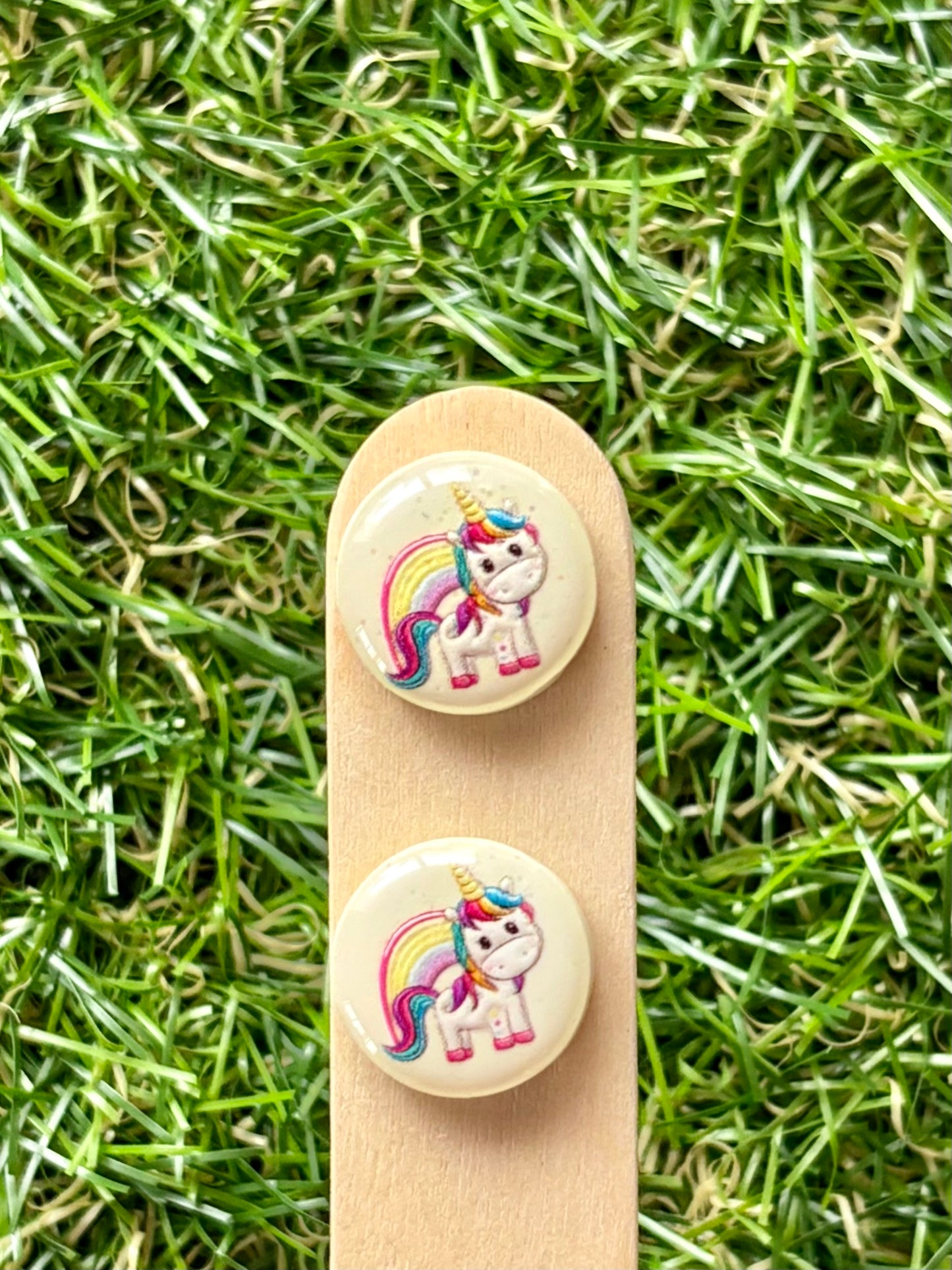 NOVELTY CUTIES- Stud Stix