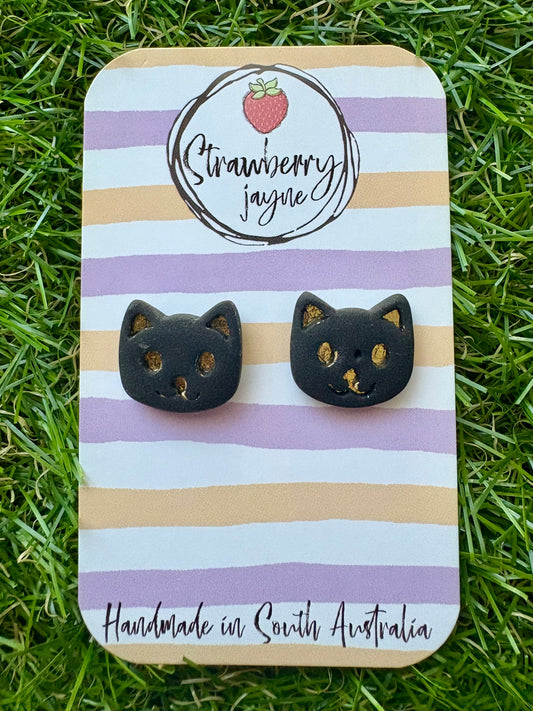 A LIL' HOCUS POCUS - Mega Stud
