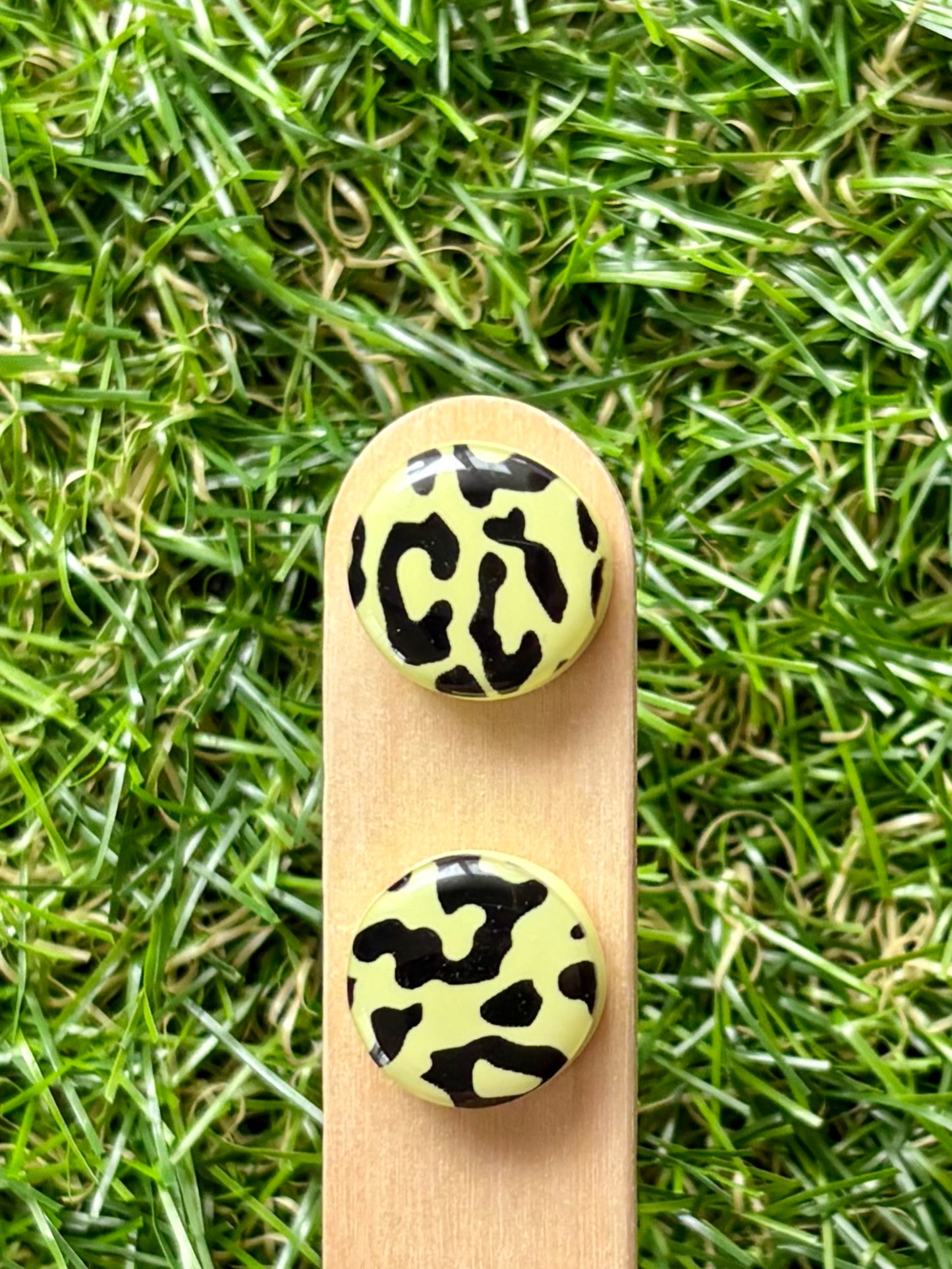 FIERCE LEOPARD - Stud Stix