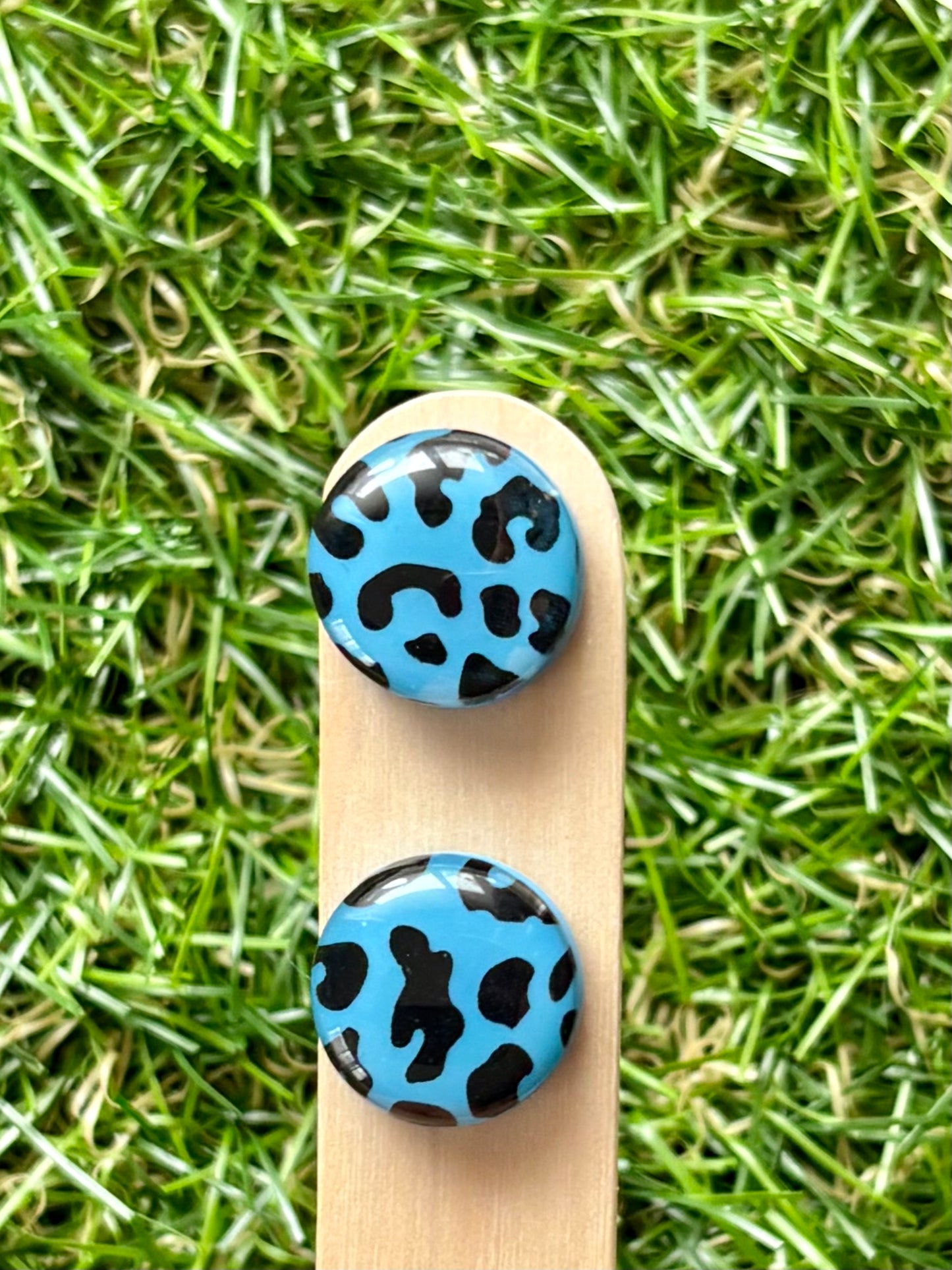 FIERCE LEOPARD - Stud Stix