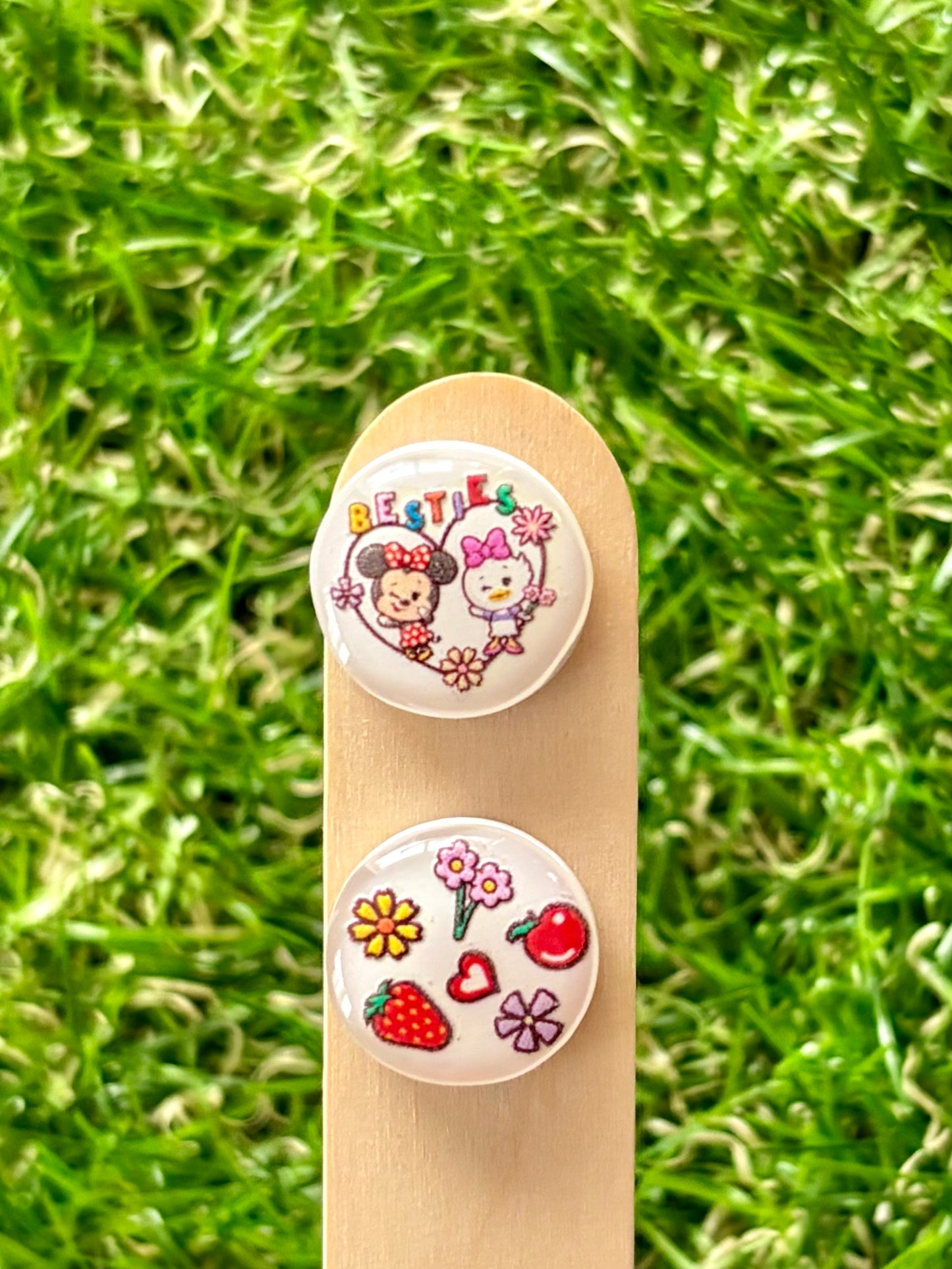 CLUBHOUSE FRIENDS - Stud Stix