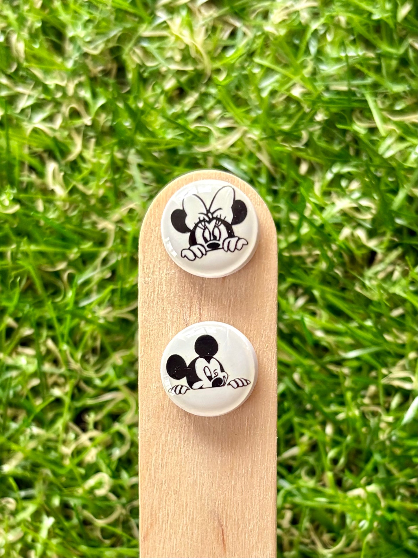 CLUBHOUSE FRIENDS - Stud Stix