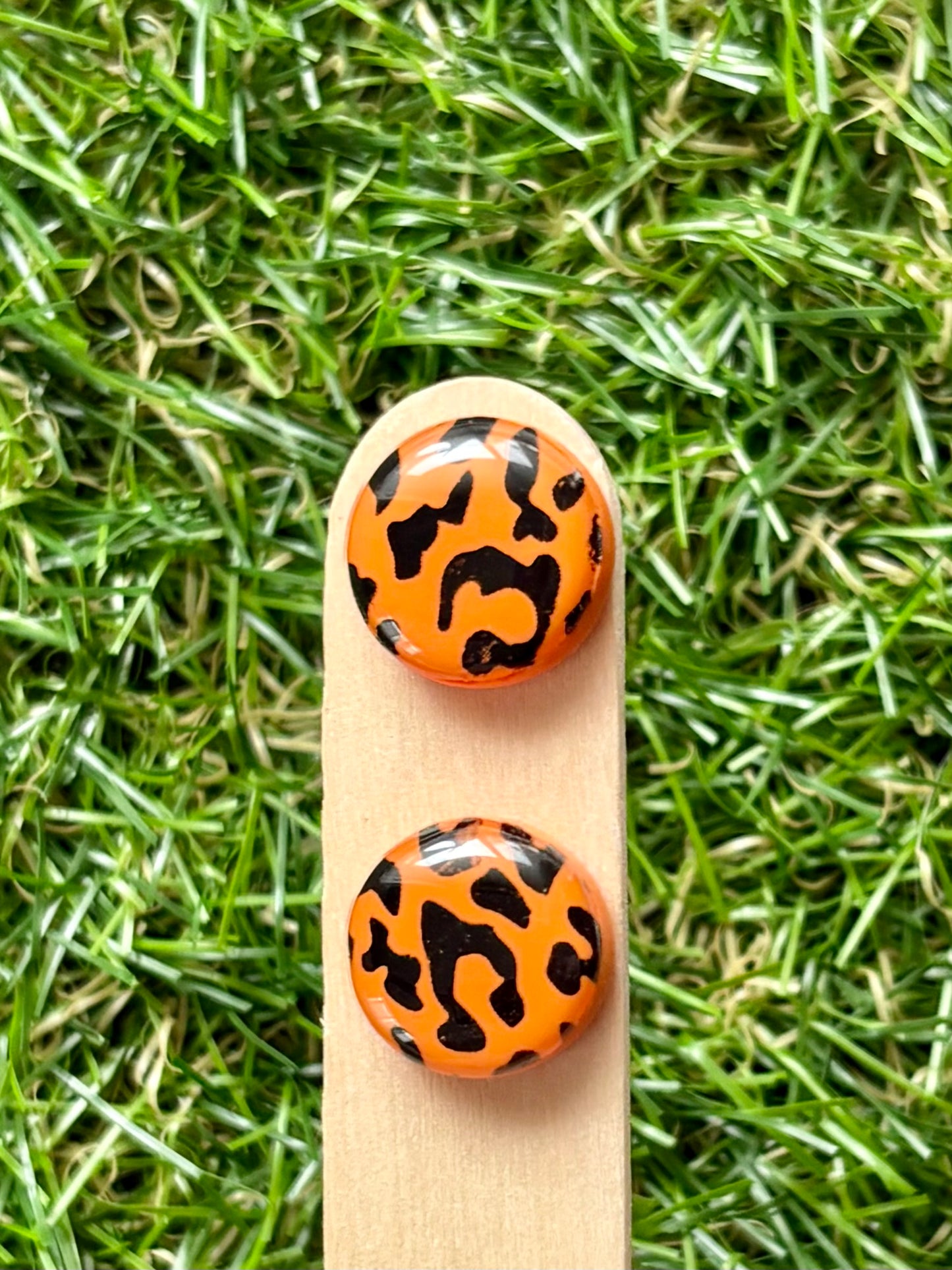 FIERCE LEOPARD - Stud Stix