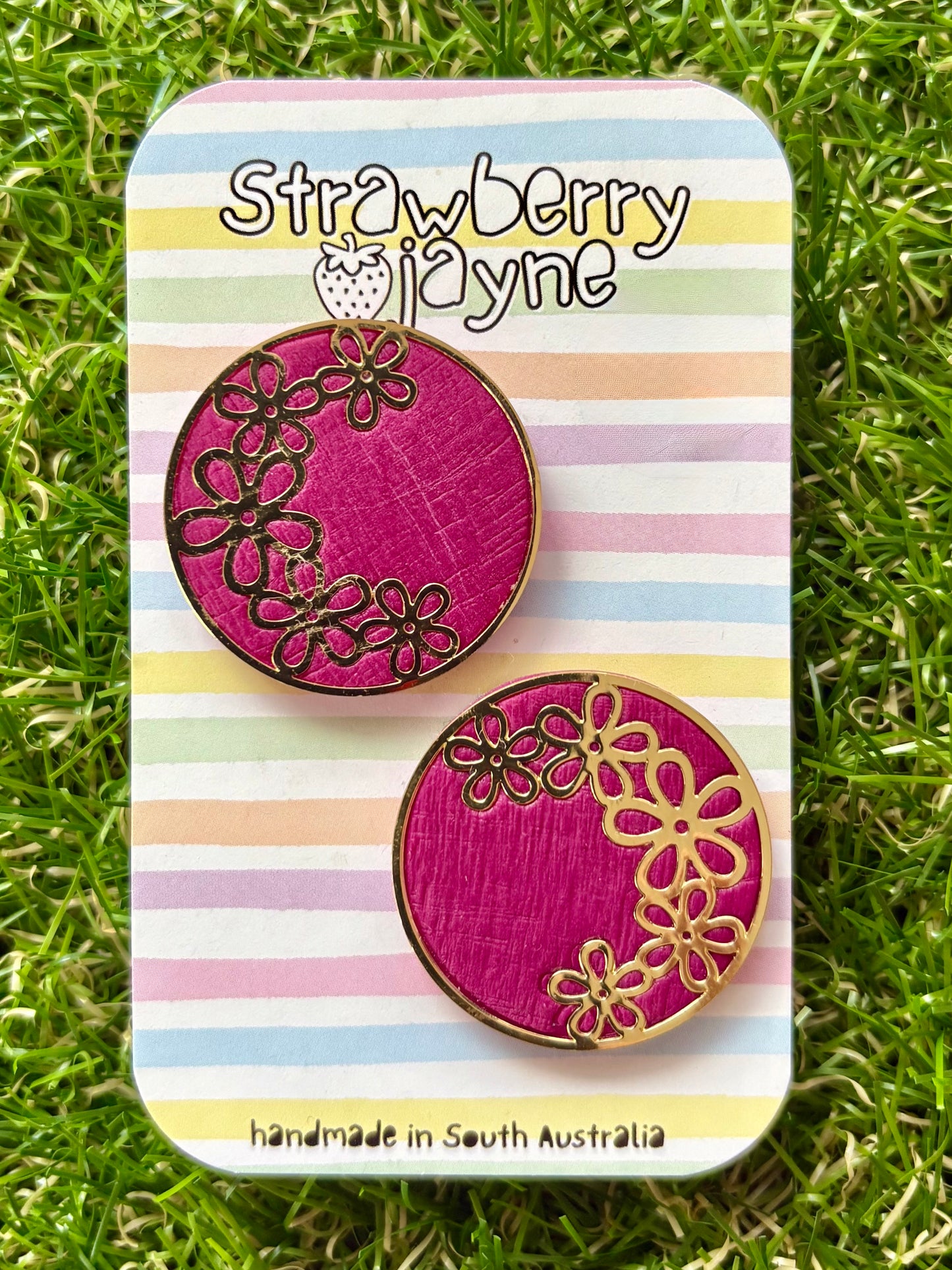 CHARMED PLAIN JAYNES - Maxi Stud (Colour Variations)