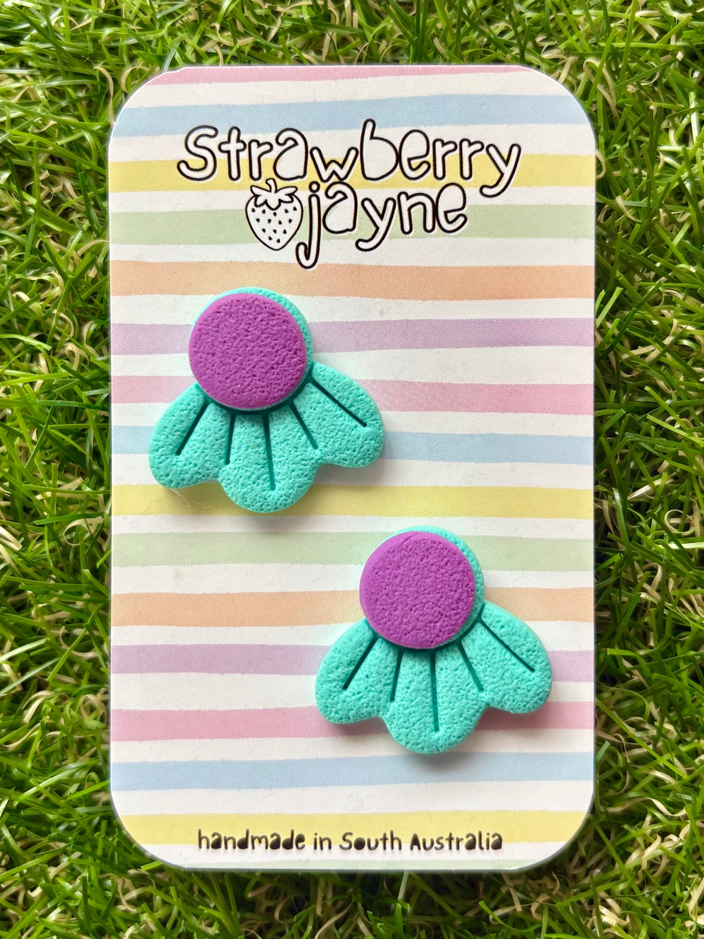 UPSY DAISY - Maxi Stud (Colour Variations)