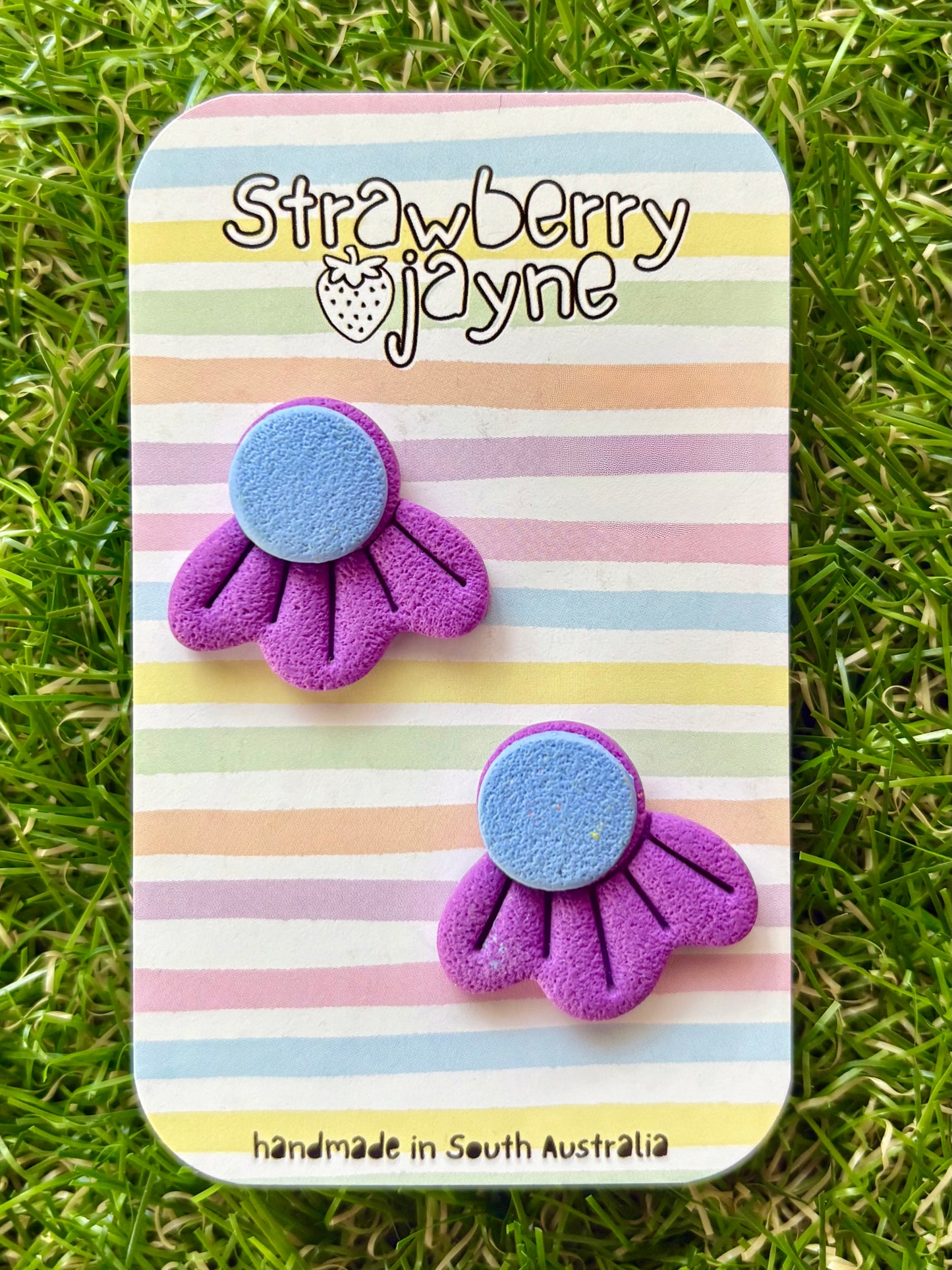 UPSY DAISY - Maxi Stud (Colour Variations)