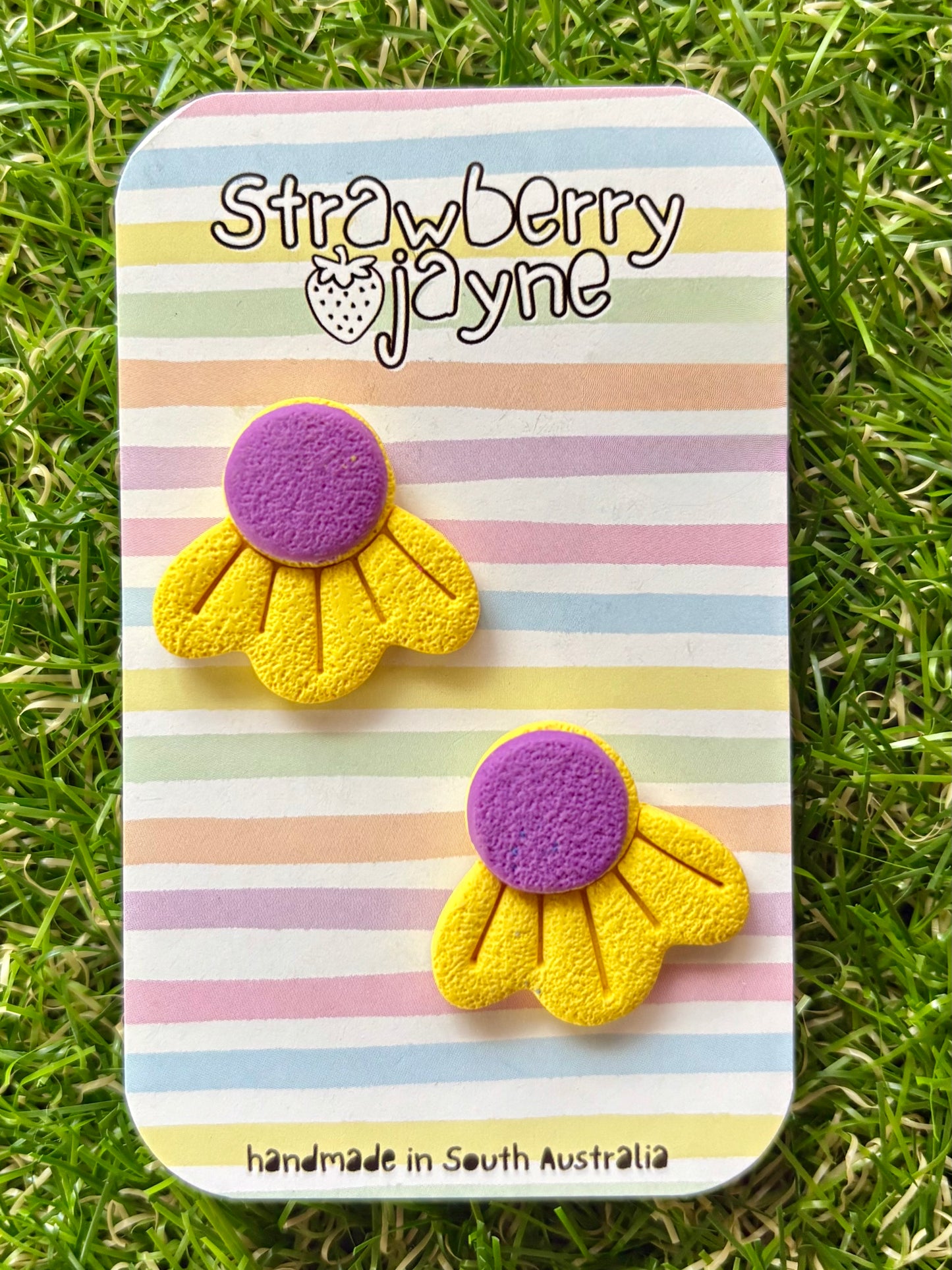 UPSY DAISY - Maxi Stud (Colour Variations)