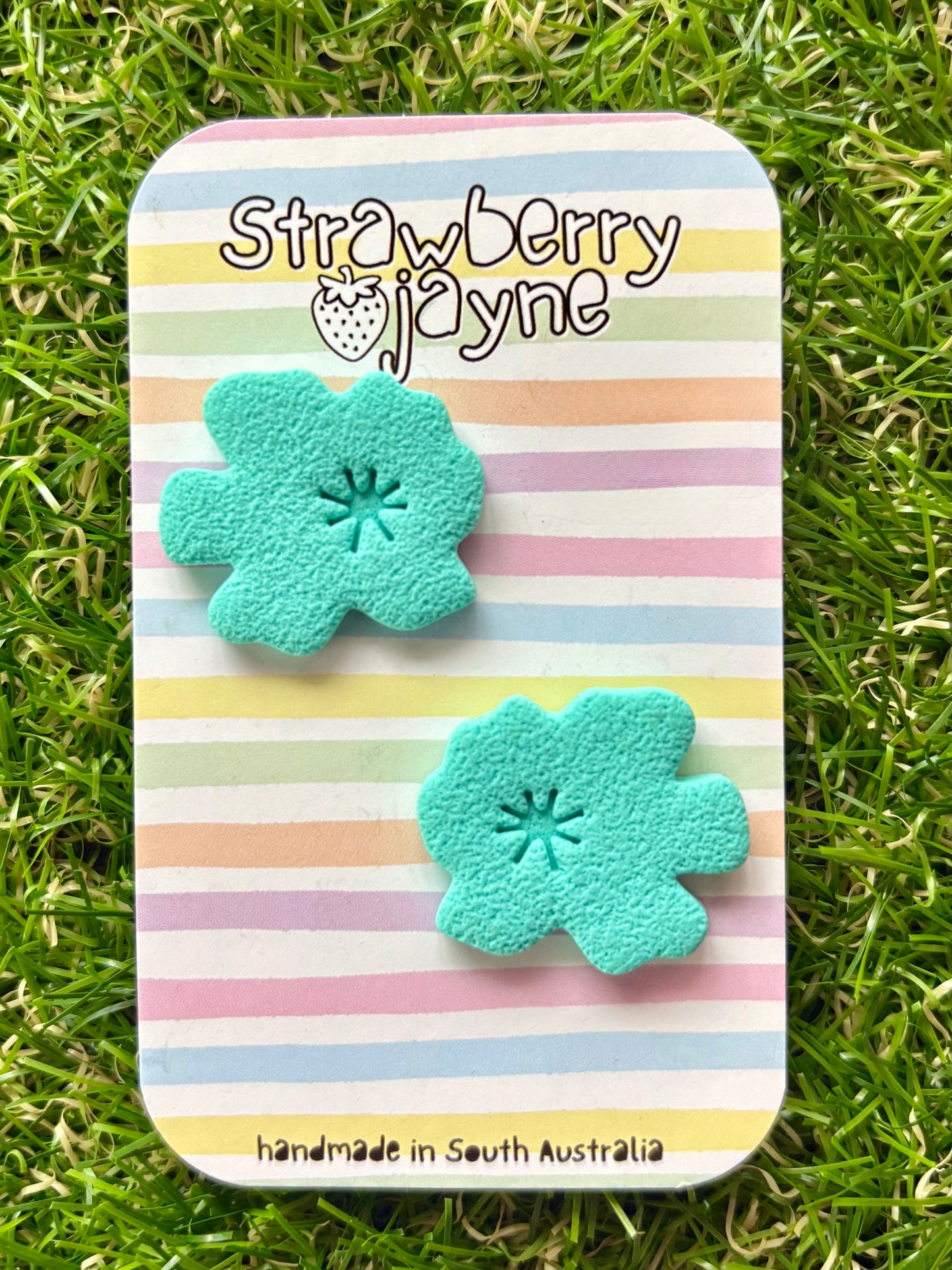 BRIGHT BLOOMS - Maxi Stud (Colour Variations)