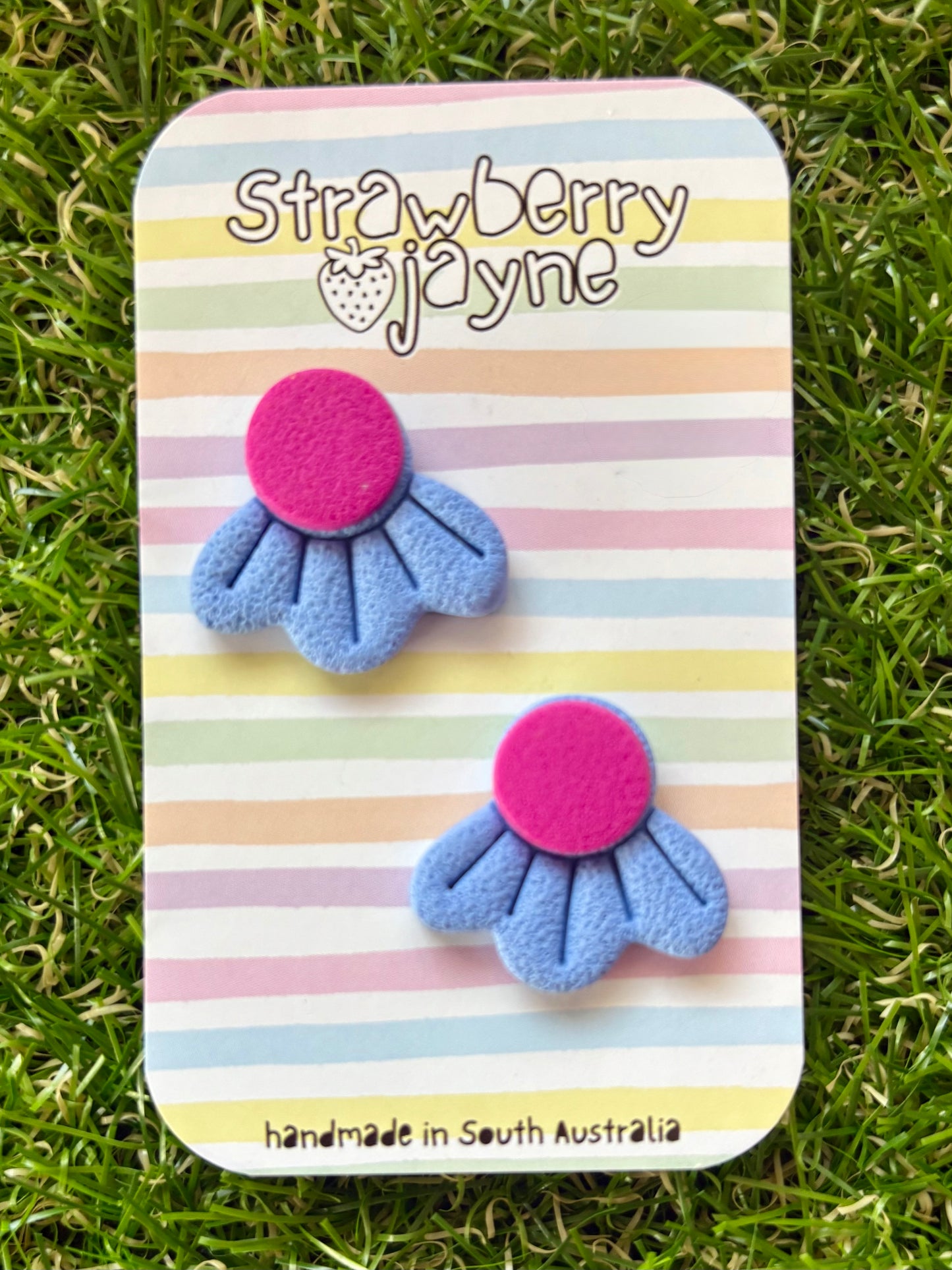 UPSY DAISY - Maxi Stud (Colour Variations)