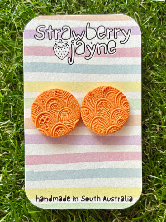 TEXTURED LOVE - Mega Stud