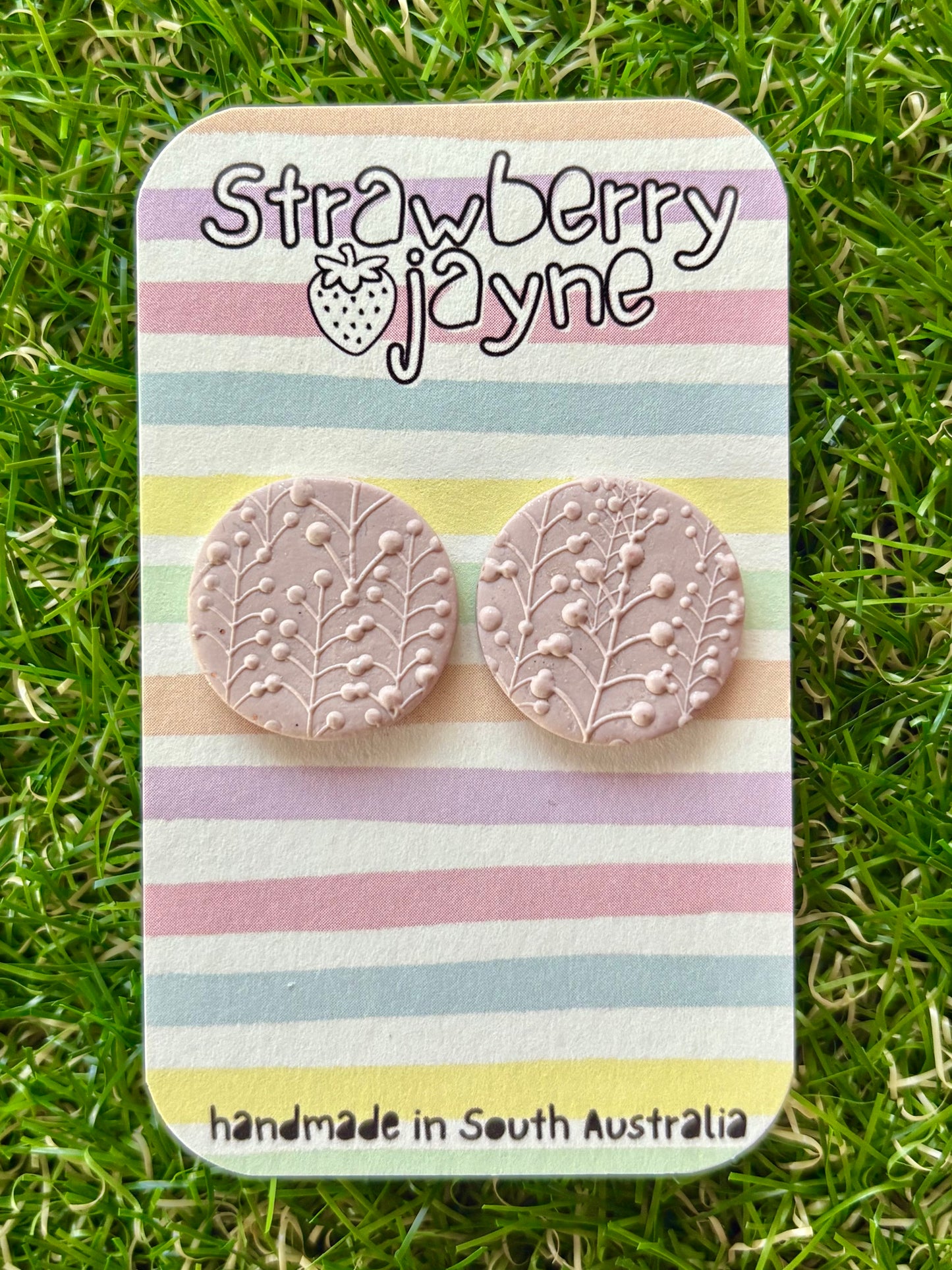TEXTURED LOVE - Mega Stud (Colour Variations)